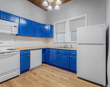 1827 Avenue O - Photo Thumbnail 9