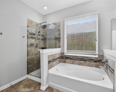 11430 Overland Trail Drive - Photo Thumbnail 18