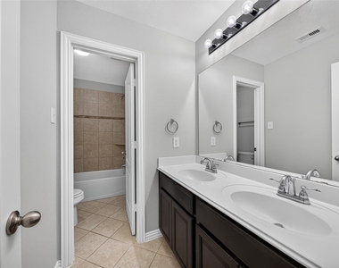 11430 Overland Trail Drive - Photo Thumbnail 26