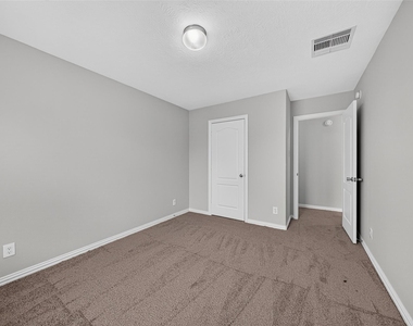 11430 Overland Trail Drive - Photo Thumbnail 31