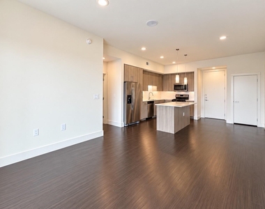 3120 Smith Street - Photo Thumbnail 2