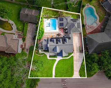 4304 Roseneath Drive - Photo Thumbnail 29