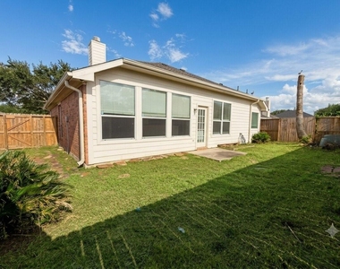 6015 Ida Rose Court - Photo Thumbnail 31