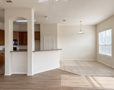 6015 Ida Rose Court - Photo Thumbnail 13