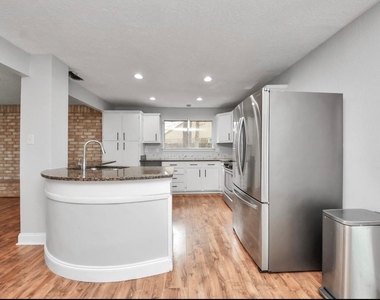 2015 E Lacey Oak Cir - Photo Thumbnail 13