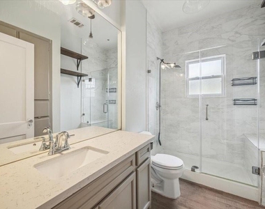 4320 Watson Street - Photo Thumbnail 7