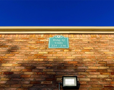 7950 N Stadium Drive - Photo Thumbnail 15