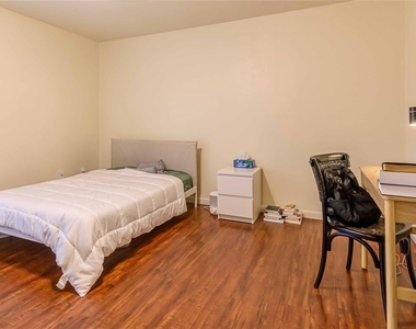 7950 N Stadium Drive - Photo Thumbnail 11