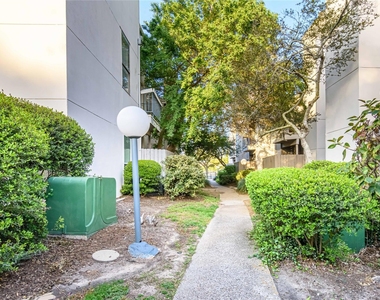 7950 N Stadium Drive - Photo Thumbnail 14