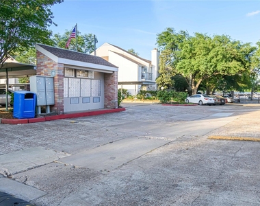 7950 N Stadium Drive - Photo Thumbnail 18