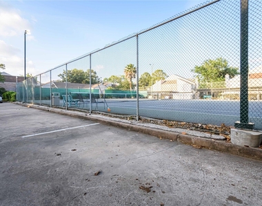 7950 N Stadium Drive - Photo Thumbnail 17