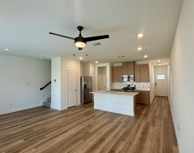 2631 Afton Heights Way - Photo Thumbnail 3