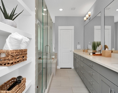 2813 Palm Street - Photo Thumbnail 23