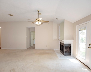 1514 New Cedars Drive - Photo Thumbnail 7