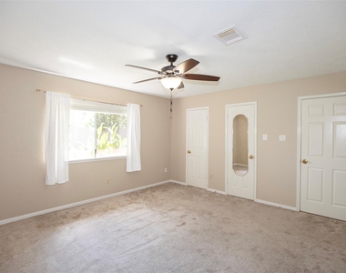 1514 New Cedars Drive - Photo Thumbnail 18