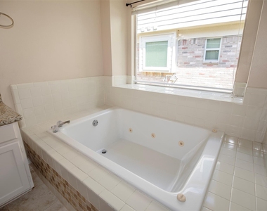 1514 New Cedars Drive - Photo Thumbnail 21