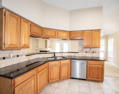 1514 New Cedars Drive - Photo Thumbnail 11
