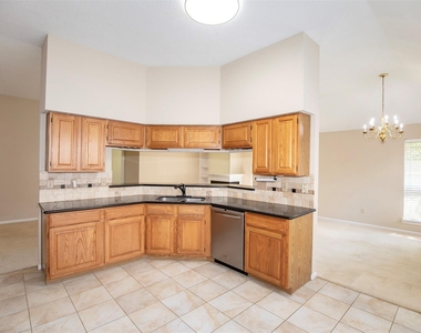 1514 New Cedars Drive - Photo Thumbnail 12