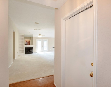 1514 New Cedars Drive - Photo Thumbnail 4