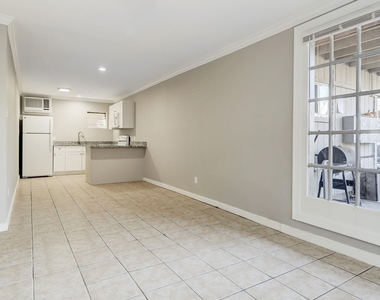 2013 Colquitt Street - Photo Thumbnail 4
