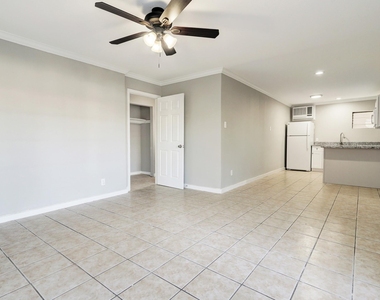 2013 Colquitt Street - Photo Thumbnail 3