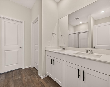 3054 Bloomsbury Terrace Drive - Photo Thumbnail 15