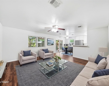 5208 Cunningham Drive - Photo Thumbnail 3