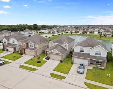 24926 Bastiani Canvas Lane - Photo Thumbnail 16