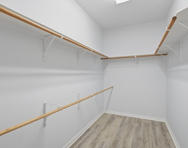 15902 Emerald Briar Lane - Photo Thumbnail 14
