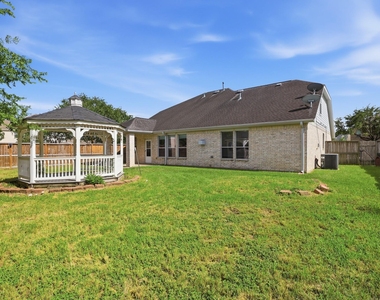 15902 Emerald Briar Lane - Photo Thumbnail 23