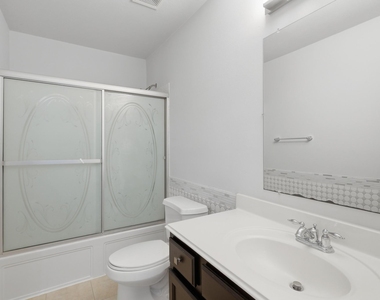 15902 Emerald Briar Lane - Photo Thumbnail 20