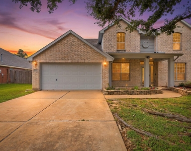 15902 Emerald Briar Lane - Photo Thumbnail 1