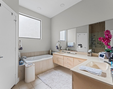 730 Ruthven - Photo Thumbnail 14