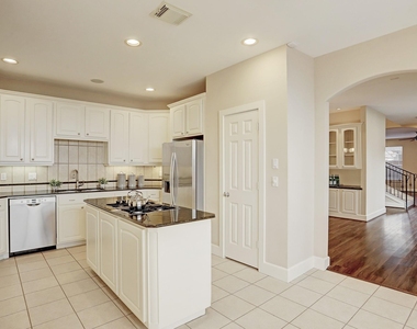 5300 Feagan Street - Photo Thumbnail 14