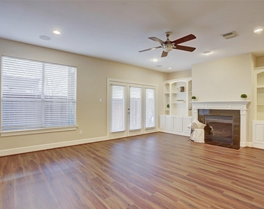 5300 Feagan Street - Photo Thumbnail 7