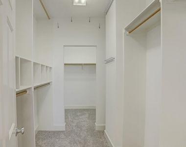5300 Feagan Street - Photo Thumbnail 18