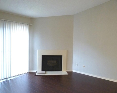 2120 El Paseo Street - Photo Thumbnail 4