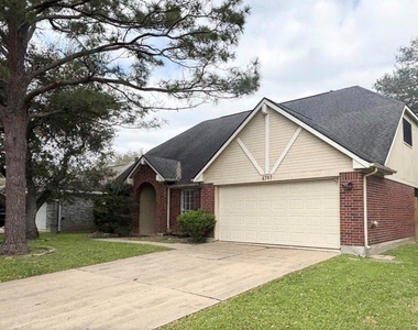 4707 Linden Place - Photo Thumbnail 4