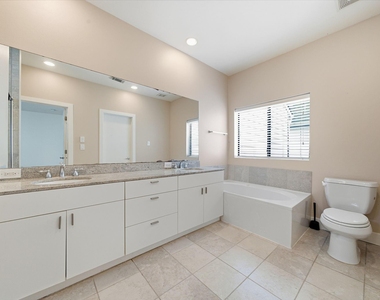 4314 Spencer Street - Photo Thumbnail 17