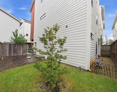 4314 Spencer Street - Photo Thumbnail 21