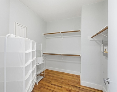 4314 Spencer Street - Photo Thumbnail 16
