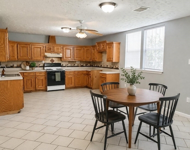 3020 Sagebrush Drive - Photo Thumbnail 2