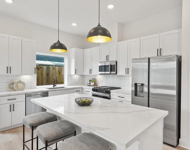 241 Rebecca Street - Photo Thumbnail 7