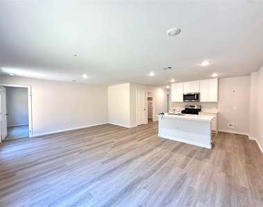 12316 Lexington Heights - Photo Thumbnail 1