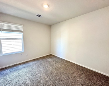 12316 Lexington Heights - Photo Thumbnail 10