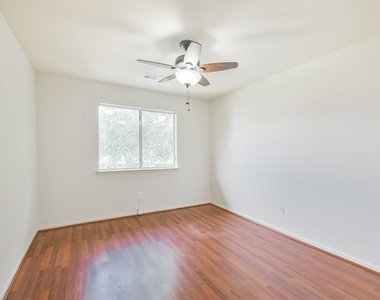 11230 Sunshine Park Drive - Photo Thumbnail 28