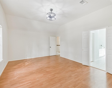 11230 Sunshine Park Drive - Photo Thumbnail 24