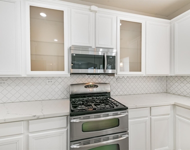 11230 Sunshine Park Drive - Photo Thumbnail 12