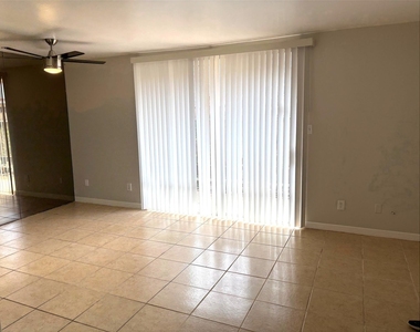 2824 Briarhurst Drive - Photo Thumbnail 3