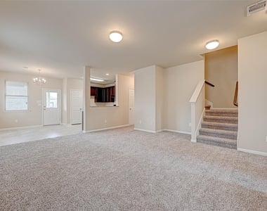 10118 Mariposa Green Court - Photo Thumbnail 4
